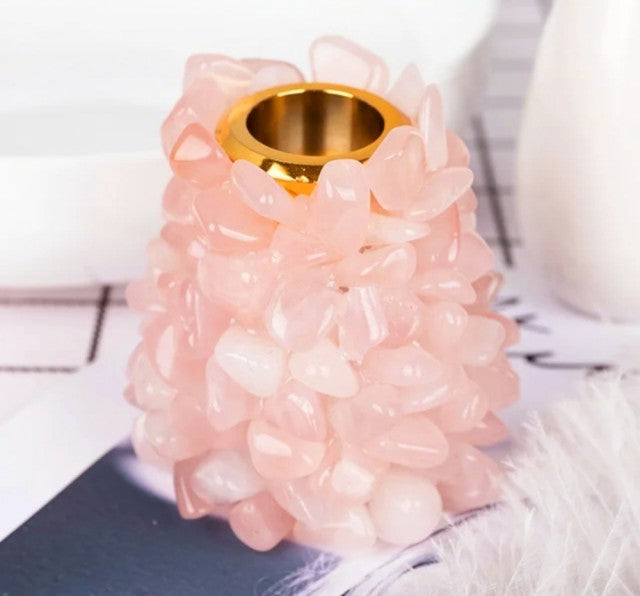 New 2023 Design / Vakker hÅndlaget Rose Quartz Lysestake, ca. 8x8cm høye