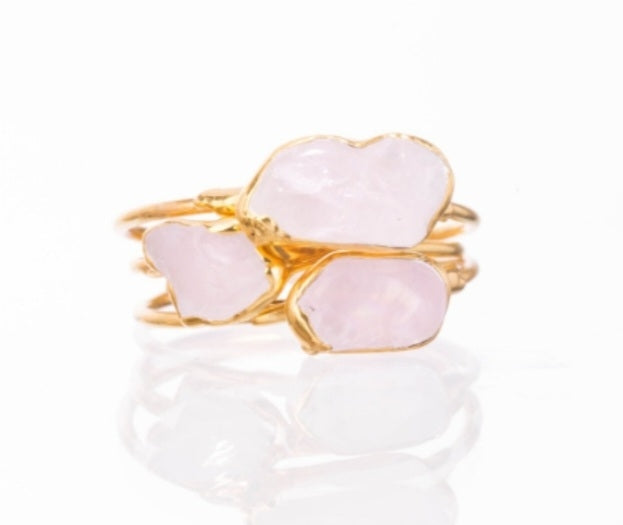 Ny, hÅndlaget rustik Rose Quartz Rosegull Ring