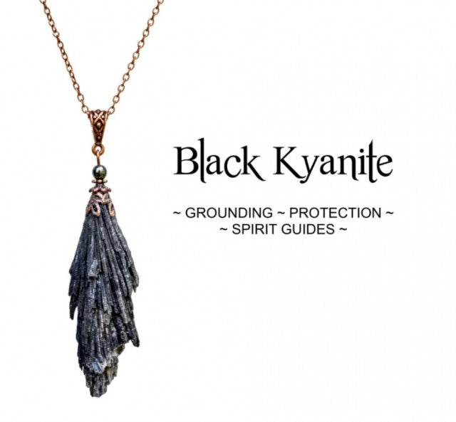 Nye, hÅndlagede Black Kyanite ( Grounding - Spirit Guides - Protection ) Anheng m/kjede