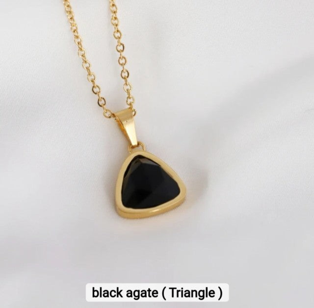 NEW MICCI JEWELRY NATURAL STONE NECKLACES, 45cm , Gold Elecrtroplated, Black AGATE Quartz 16mm Triangel