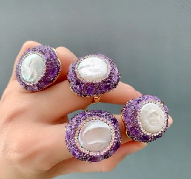 Nye, vakre og unike Pearl Shell & Amethyst GemStone Ringer, Gold Electroplated - justerbare