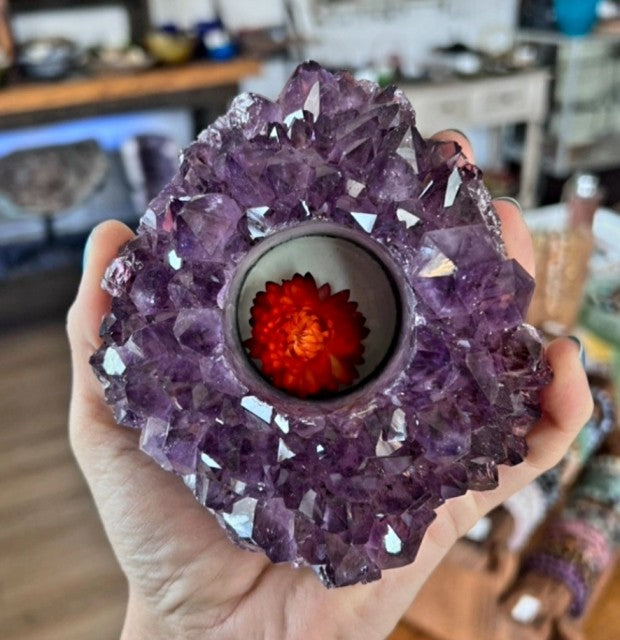 Vakker, AAA+ High Quality Brazilian Ametyst Cluster Telys dekorasjon.. ca. 12 - 13cm, Medium