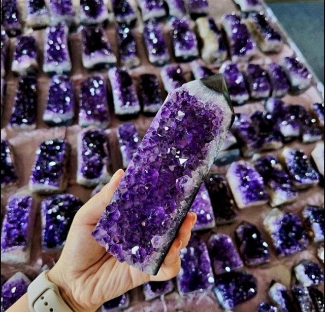 Kampanje / Uruguay & Brazilian Ametyst Geode - Agate Tower, 800 - 1000 gram