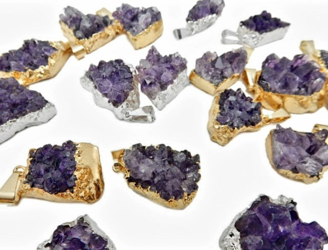 SmÅ og vakre 20mm Brazil Silver or Gold Electroplated Druzy Ametyst anheng m/kjede..