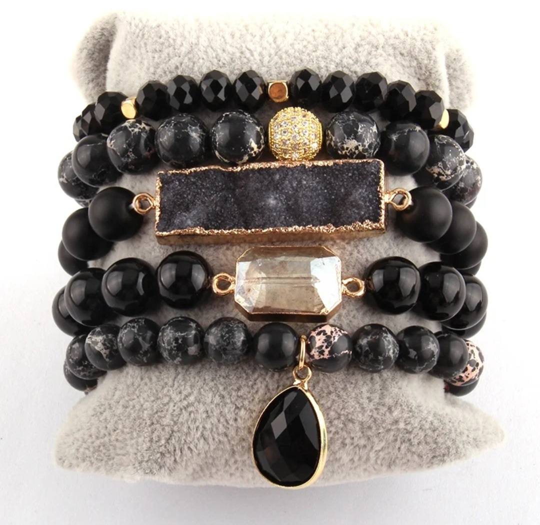 Nye, BoHo Mediterraen 5 rader, fleksible armbånd med druzy Agat sten og decor, Black Design
