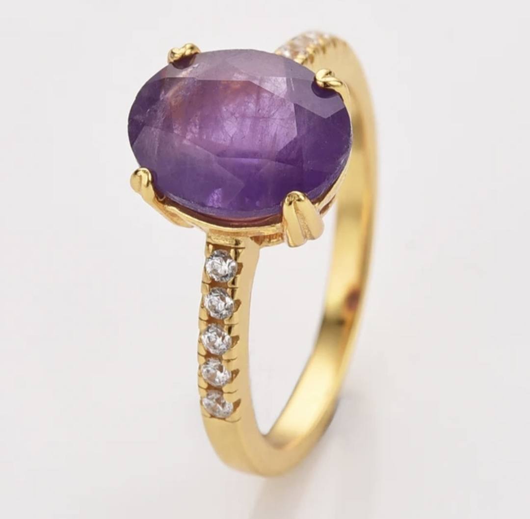 Ny & Trendy 18K Goldplated ( 925s Silver ) Art Deco Vintage Ring - med oval 8x10mm Ametyst Quartz sten og Zirkoner