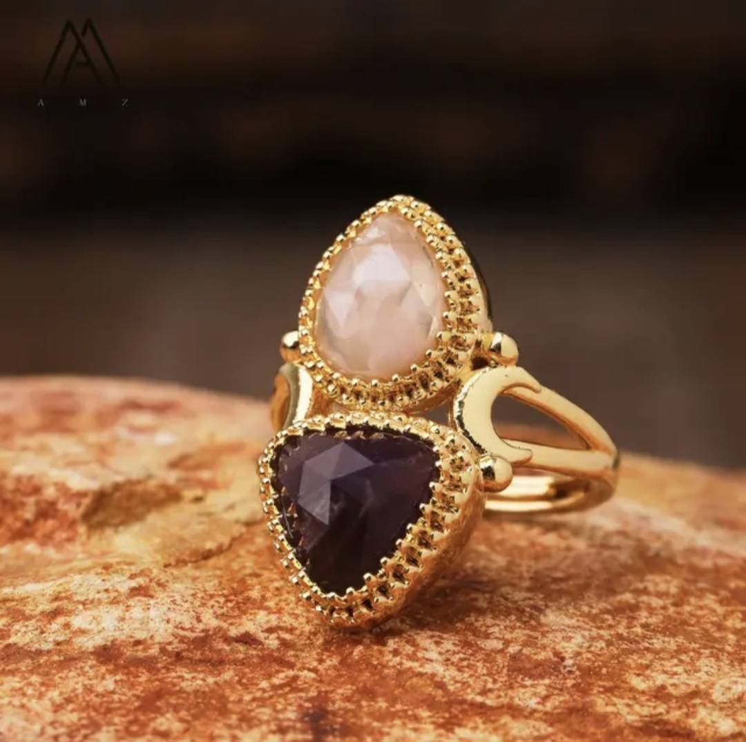 Nye MICCI Design Natural Two Stone Rings, 18K Goldplated, one size - justerbar, Ametyst og Flower Blossom