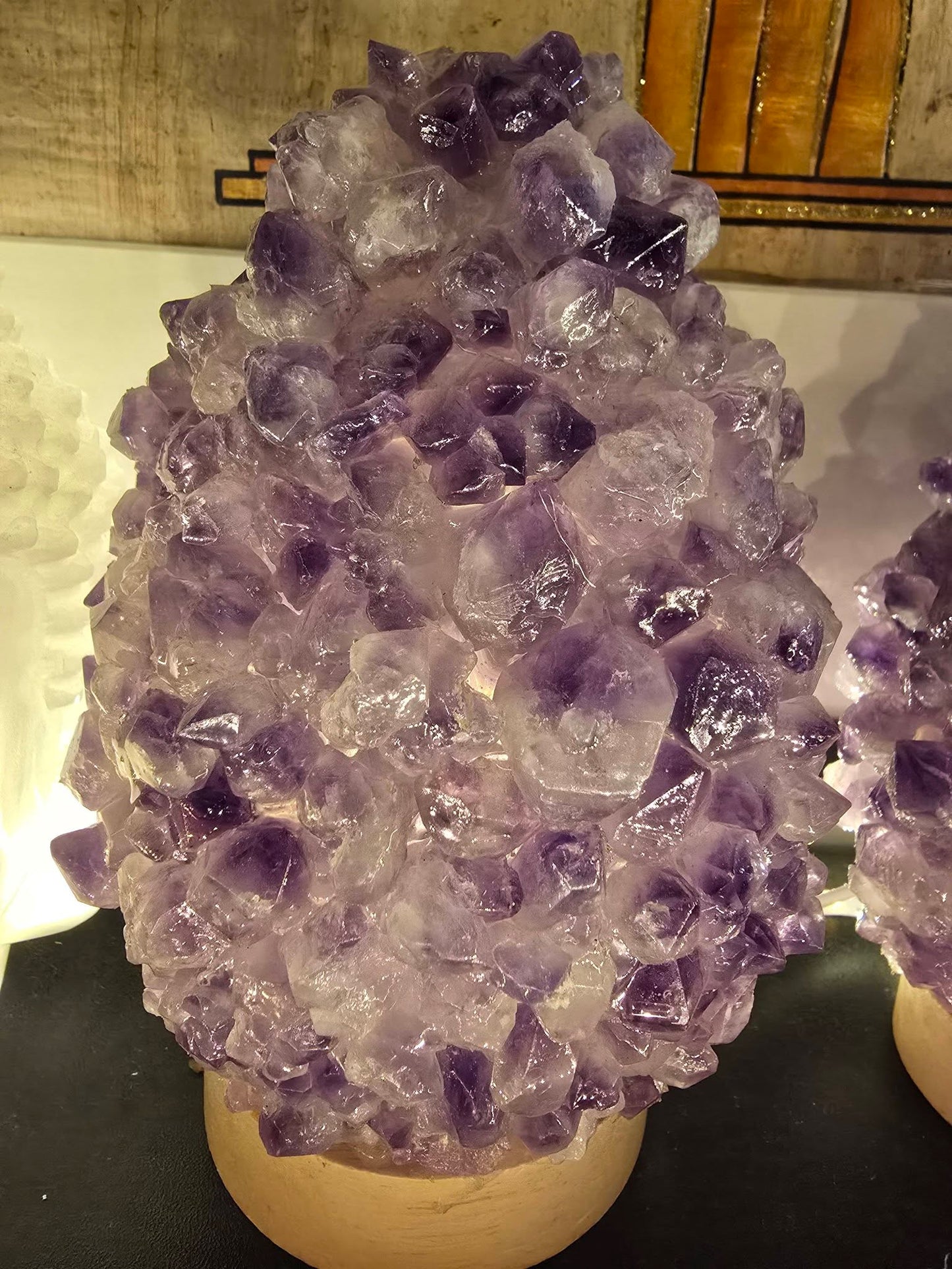 Unik, håndlaget Rå Ametyst BUD Crystal Led Lamp m/trebase og usb, ca. 17x11cm - 1000gram, XLarge Size, vario lys ( Hvit, Purple, Green, Blue )