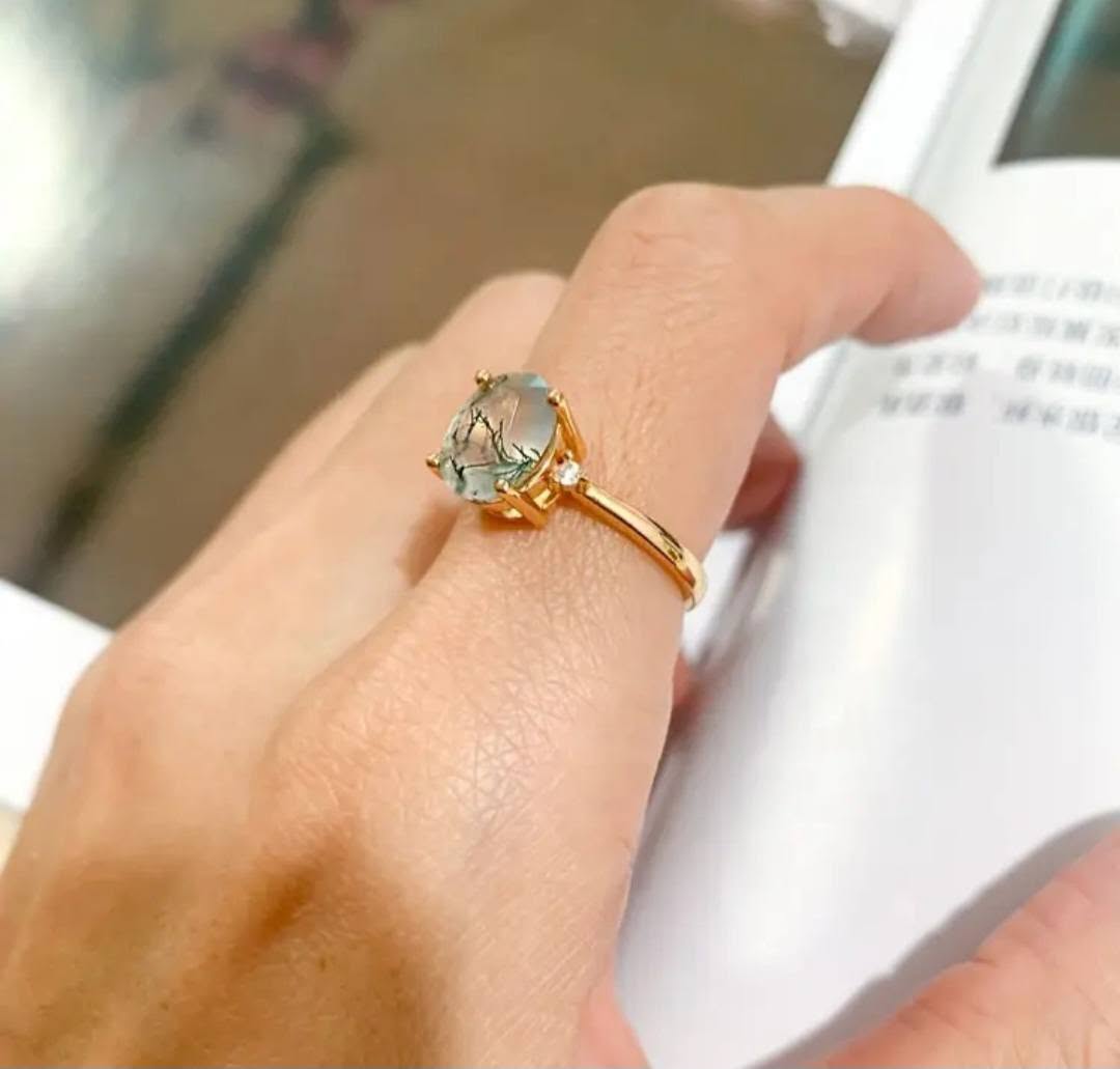 Retro / Vintage 9x7mm natural MOSS AGATE CZ Solitaire Ring, Yellow Gold Vermeil ( 925s Silver ), adjustable size ( 49, 52, 54 )