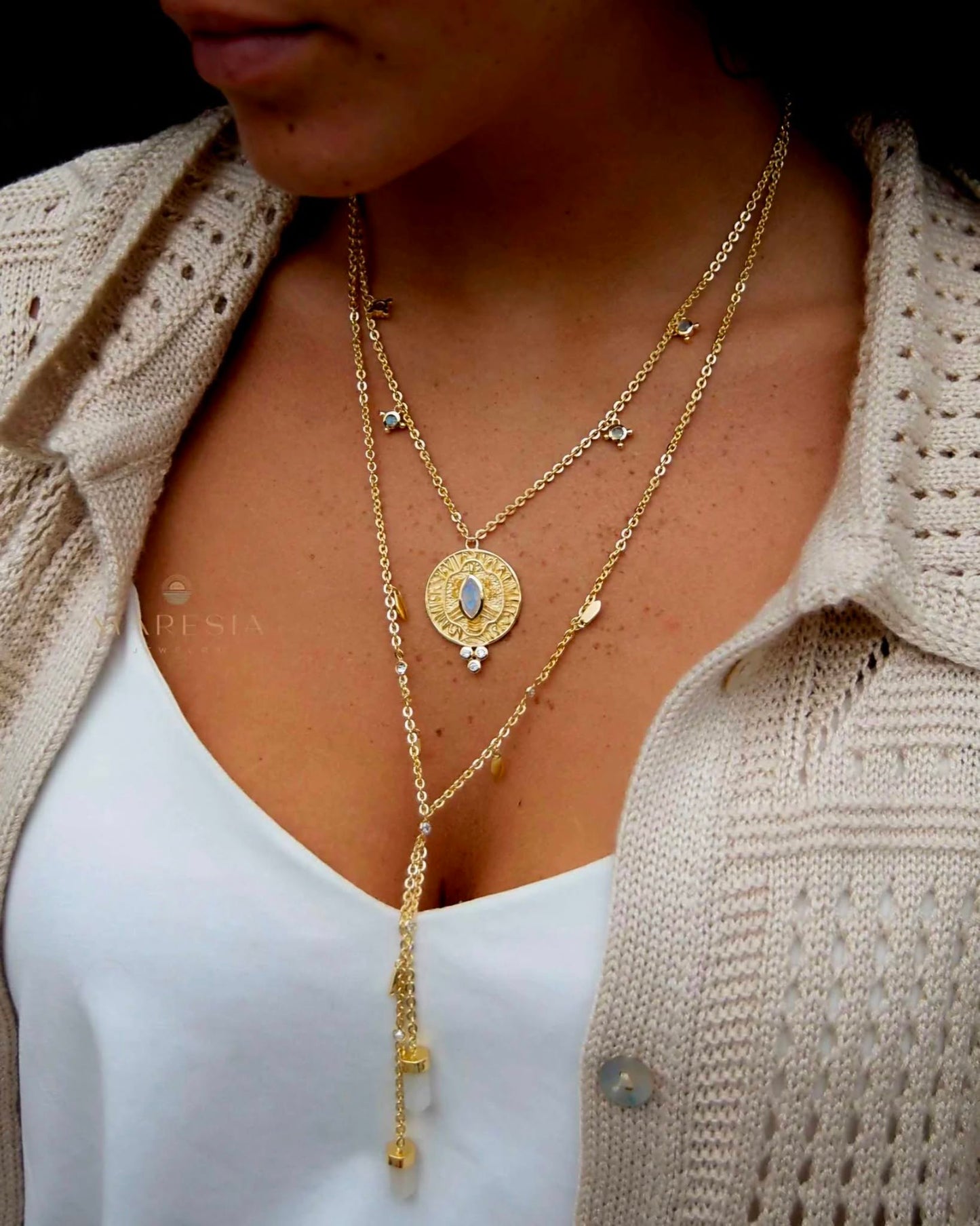 MARESHIA Designkjede Medallion m/ Labradorite, Moonstone og Zirkoner, 18K Goldfilled