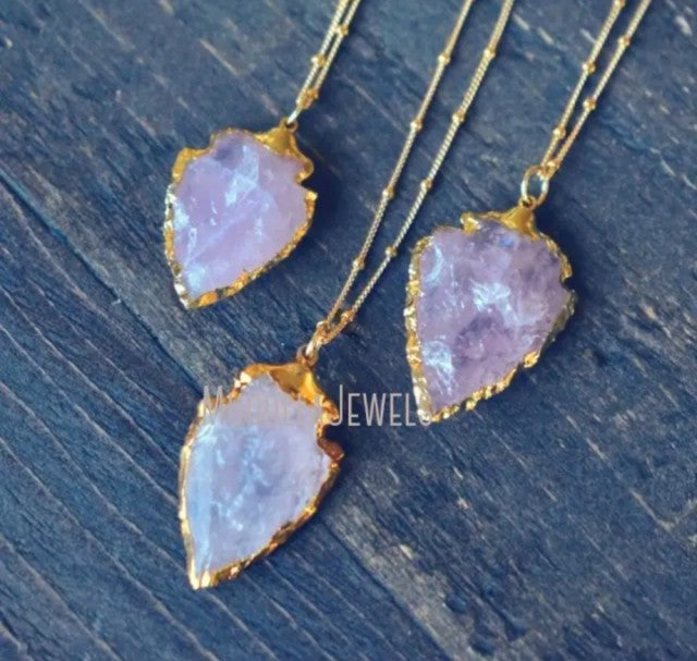 Mudulla Bohemian Raw ROSE Quartz Arrowhead anheng m/kjede , Gold Electroplated