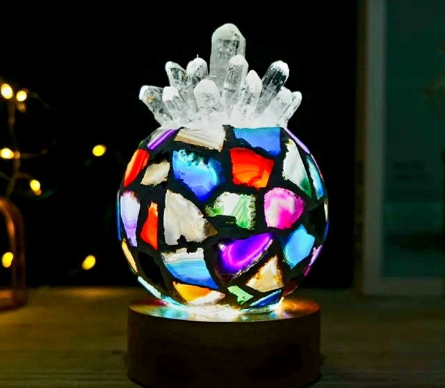 Ny, dekorativ Mixed Agat & Clear Quartz Krystallampe i " Pineapple " Design