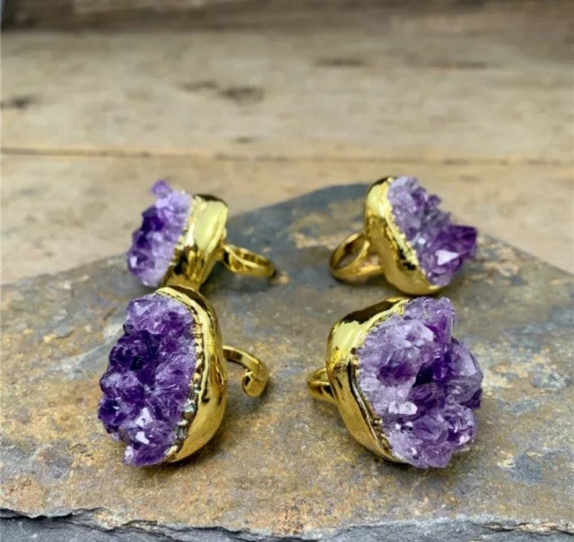 Vakker Ametyst RÅkrystall Ring Gold Electroplated, justerbar