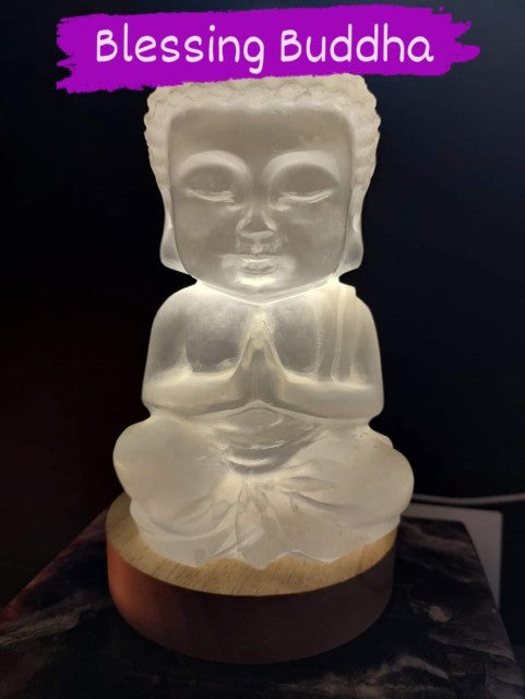 KAMPANJE / Selenite BUDDHA Lamp m/Led wooden base, 15cm - 1kg