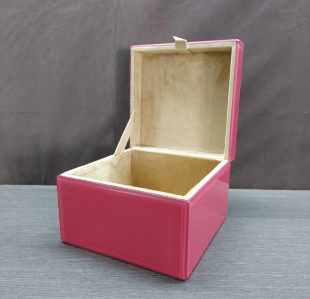 Exclusiv og stor Jewelry Box i Pink fasettslipt glass ( Todelt 17.5x12.5cm