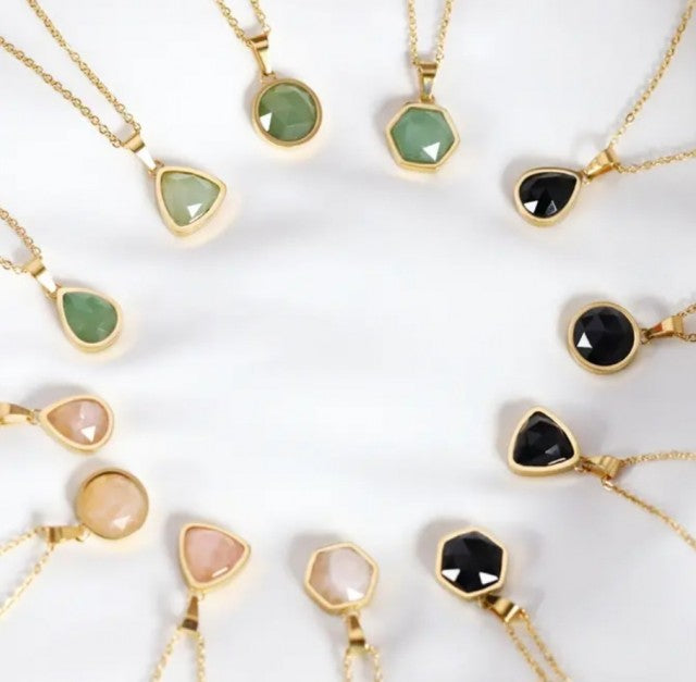 NEW MICCI JEWELRY NATURAL STONE NECKLACES, 45cm , Gold Elecrtroplated, Green Aventurine Quartz 16mm Hexagon