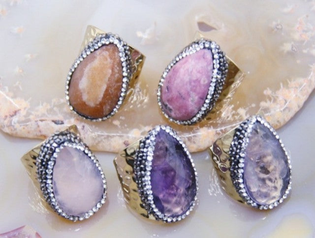 Nye vakre Krystallringer Gold Electroplated, 5 Design