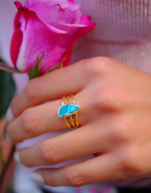 HÅndlaget, Designring med Torquise Copper sten, 18 K Gold Electroplated.