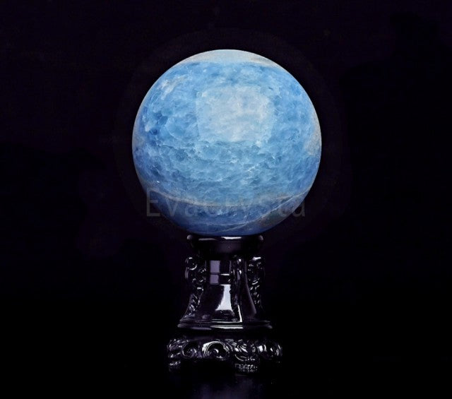 Vakker lyseblÅ Celestine Sphere krystallkule Large , ca. 60 - 70mm...