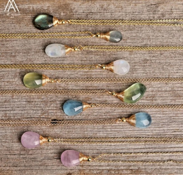 Supervakre AA kvalitet naturlig AQUAMARINE DrÅpeanheng Gold plated m/kjede, ca. 25x15mm