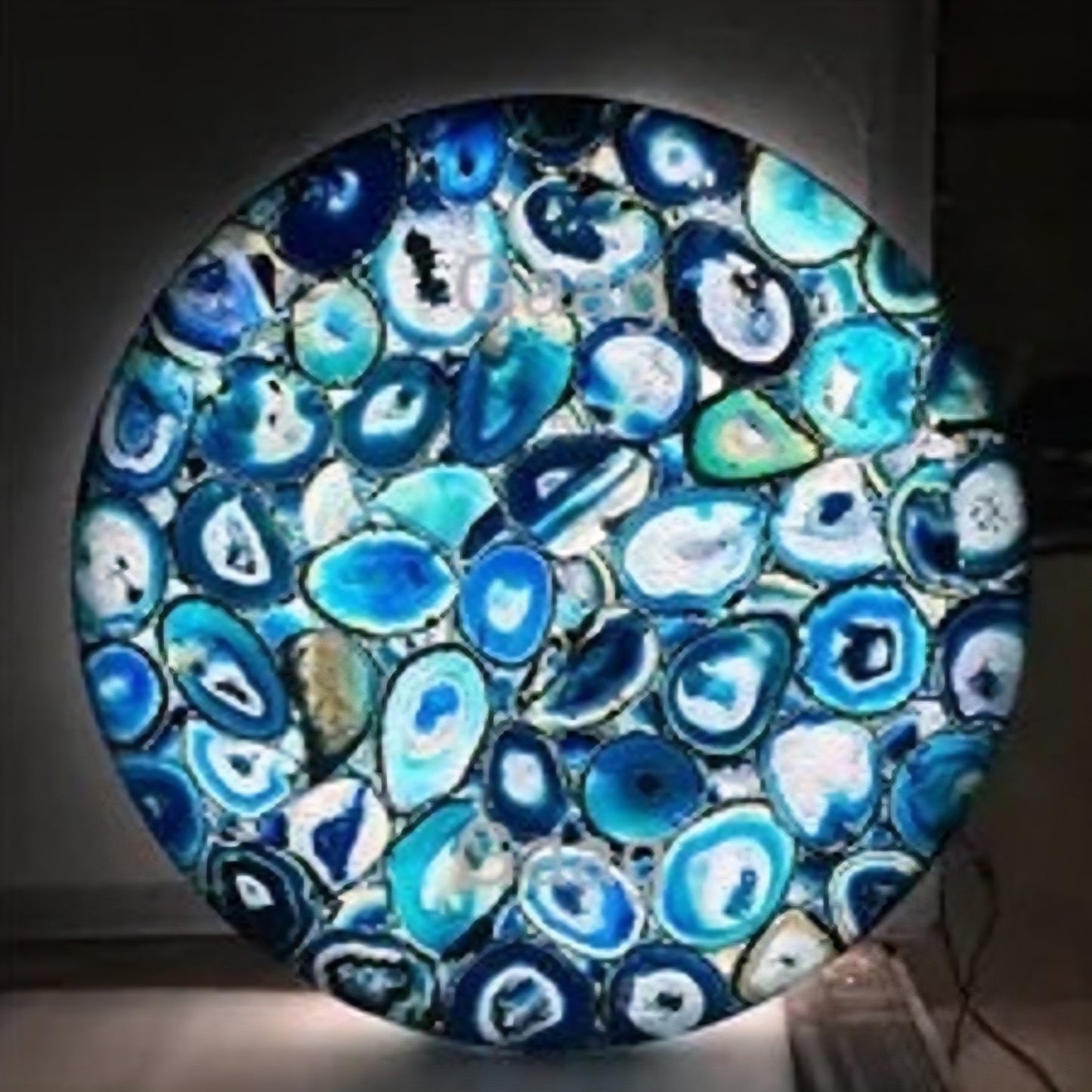 Agate Gemstone DINING Tables, handmade, Round 75cm , backlit ( Ledlys ) uten Design Bordben