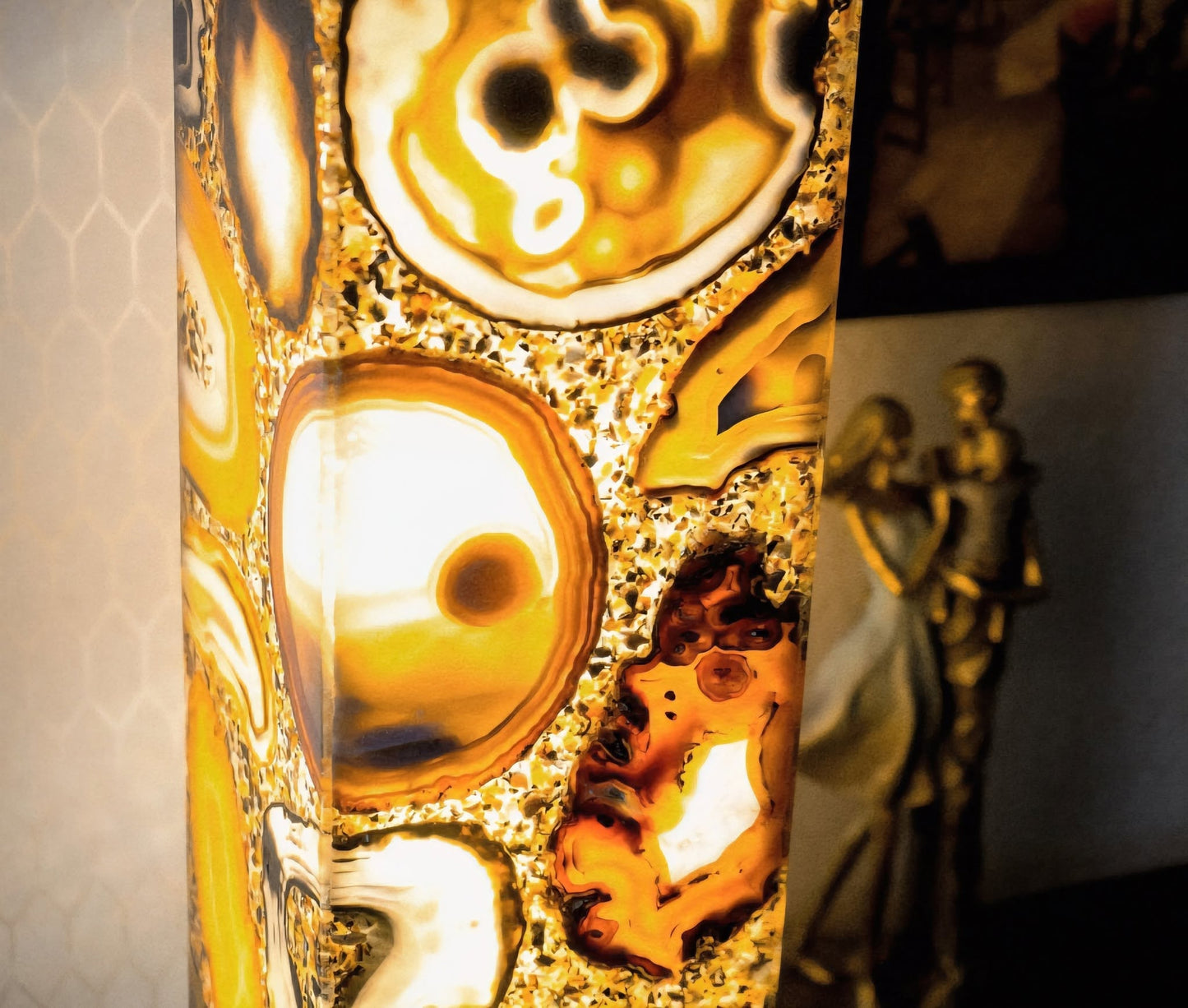 Natural & Exclusive Agate Floor Lamp Handmade in Brazil - XLarge, Compact, Elegant, 80x20cm