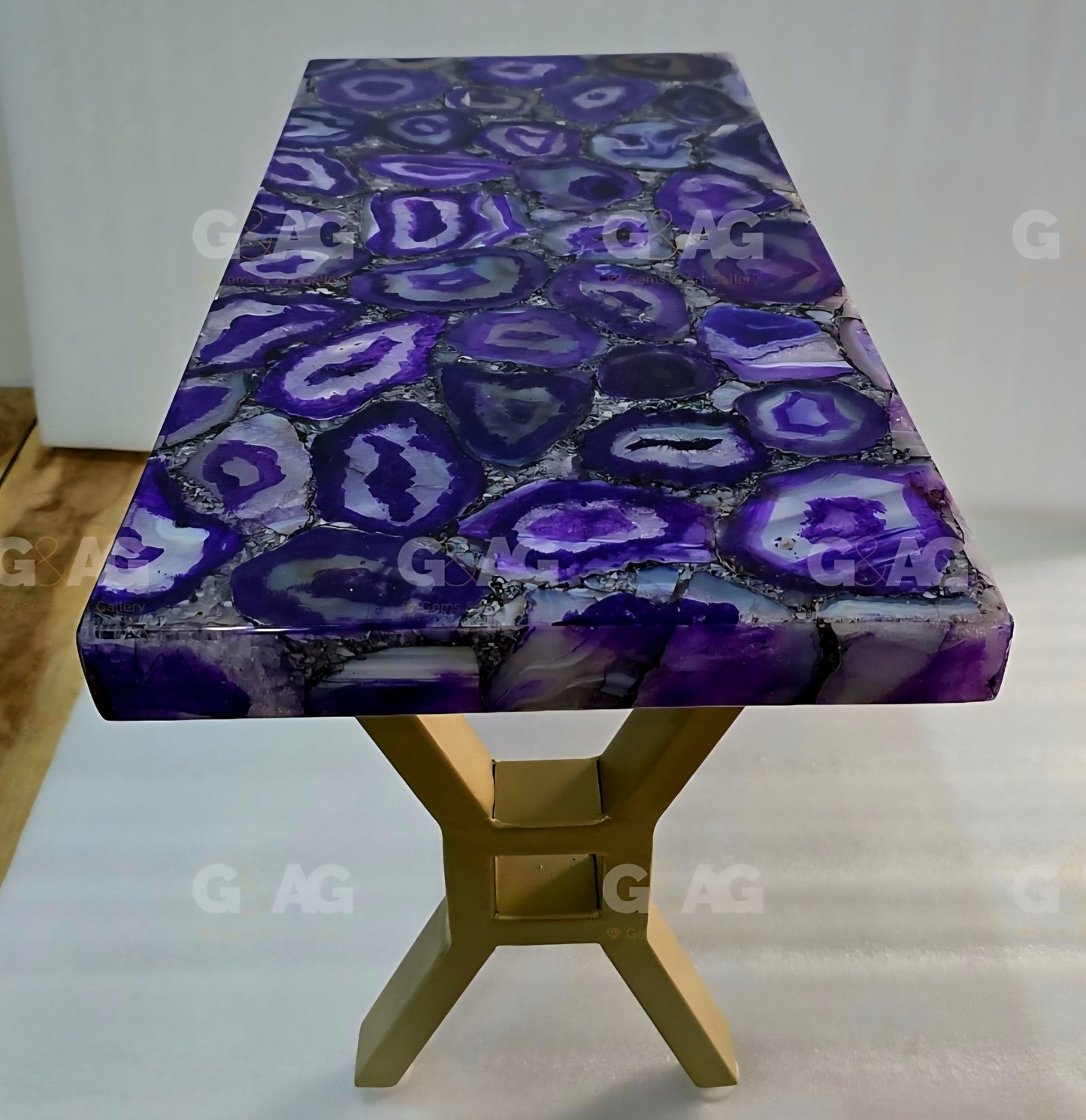 EXCLUSIVE NATURAL AGAT TABLE ( Sofa, Coffe, Side, Dine ) , Purple - 60x30cm - backlit ( Ledlys ) - Golden Design Legs