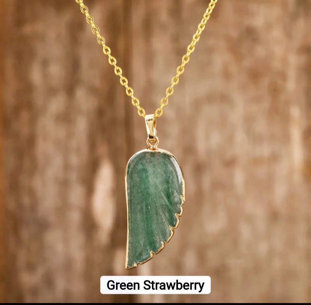 Ny MICCI Green Strawberry Quartz Angel Wing Designkjede, Gold Electroplated - 35mm