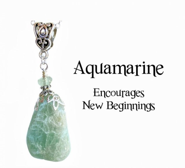 Nye, hÅndlagede rÅkrystall kjeder med Aquamarin anheng