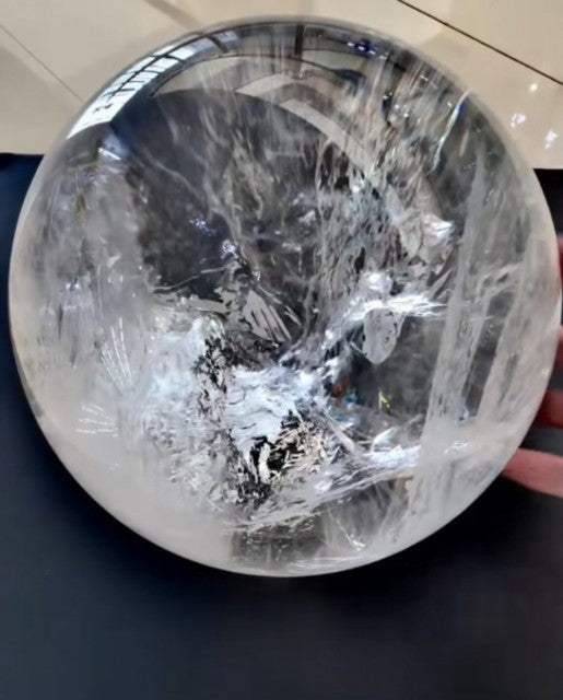 XXL Clear Quartz Magic Sphere , ca. 140 - 150mm / 4.0 - 4.5 kg