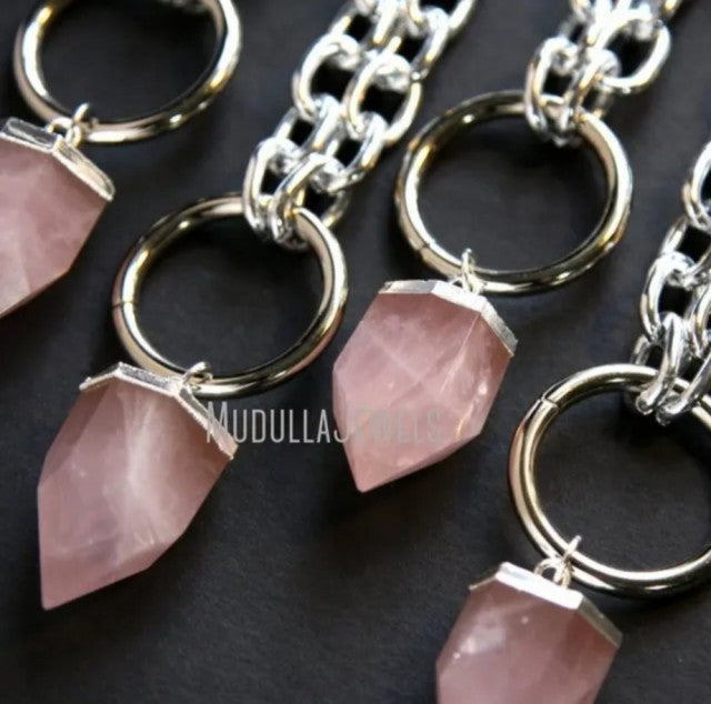 Nytt og ekstra kraftfult MudallaJewels ROSE Quartz Silverplated kjede m/Bullet Point spissanheng