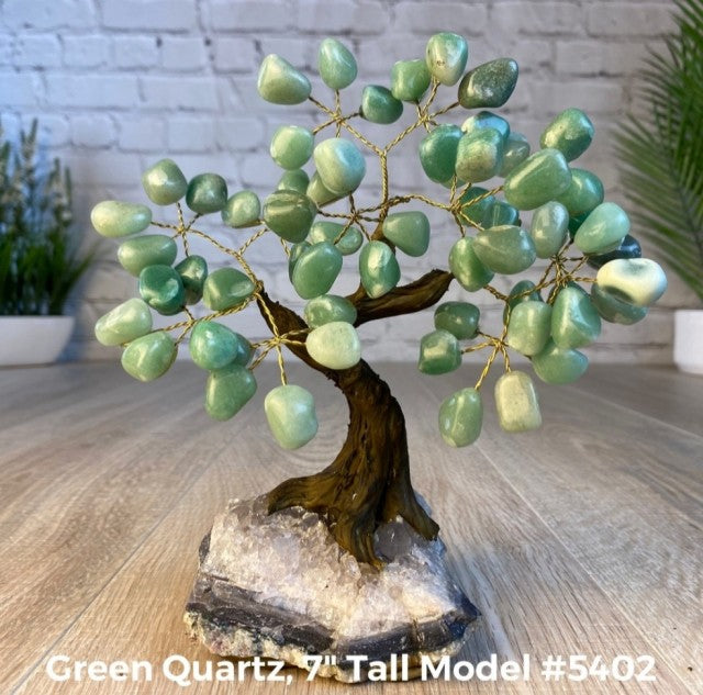 Vakre og eksklusive Feng Shui - Bonsai Lykketrær m/ ekte krystaller og Ametyst Clusterfot, ca. 17cm høy, Grønn Aventurin