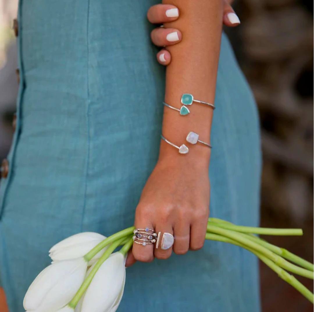 CILA Design Armbånd w/ LARIMAR, Gold Electroplated