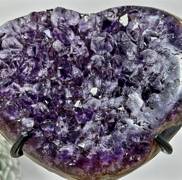 Uruguay Amethyst & Blue Agate Stone Heart, Unique Piece, HST0205, 650gram - 14x12.5cm inkl. metal stand