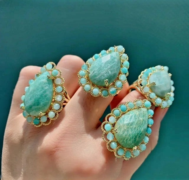 Nye, vakre og unike AMAZONITE Teardrop GemStone Ringer, Gold Electroplated - justerbare