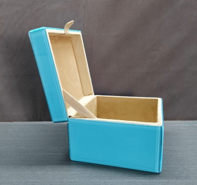 Exclusiv og stor Jewelry Box i BlÅ fasettslipt glass ( Todelt 17.5x12.5cm )