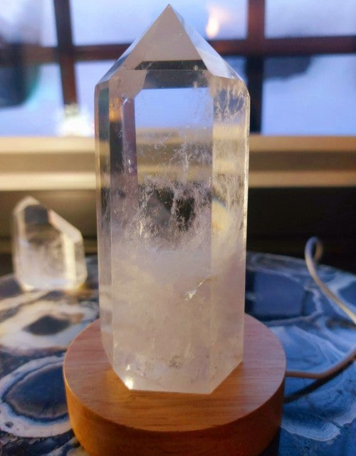 Clear Quartz High Quality Tower , ca. 10cm - 300 gram, medium