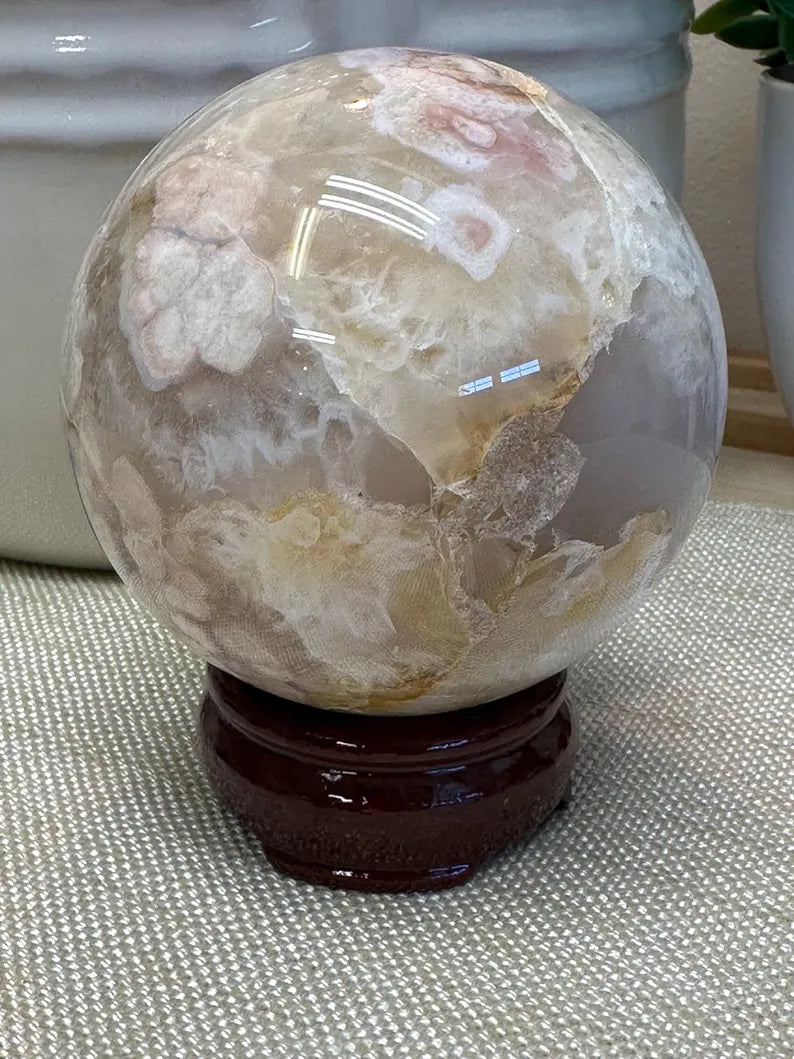 Vakker Flower Blossom Agate Sphere , ca. 80mm - 855gram