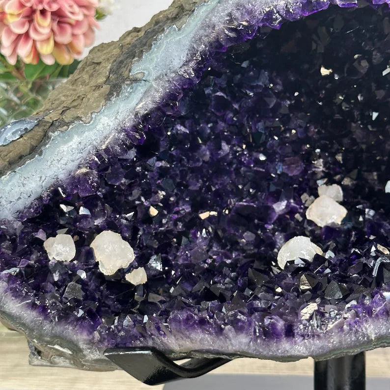 Massive Top Grade Natural Amethyst Geode from Uruguay - MWS2995, 21kg - 32x41x26cm