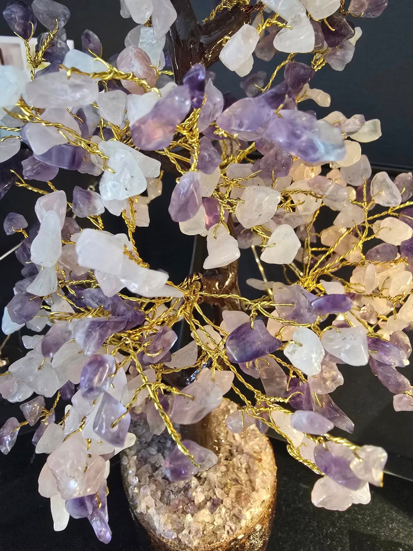 KAMPANJE / håndlaget Indisk 500 Chips Bonsai Trær 25 - 30cm med Ametyst & Rose Quartz