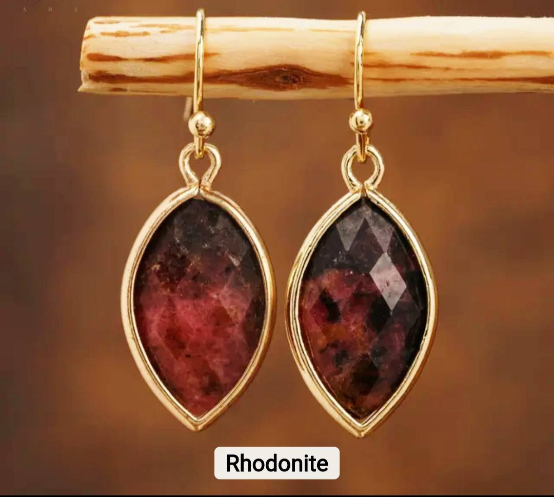Nye MICCI DESIGN natural Rhodonite Øredobber, 30mm Gold Electroplated