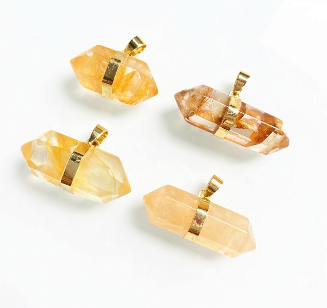 Nye, dobbelt terminert Golden Healer Quartz anheng med kjede , Gold Electroplated
