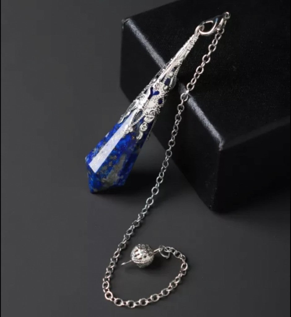 Nye, hÅndlagede pendler i Indisk Design, Lapis Lazuli med lenke, 80mm