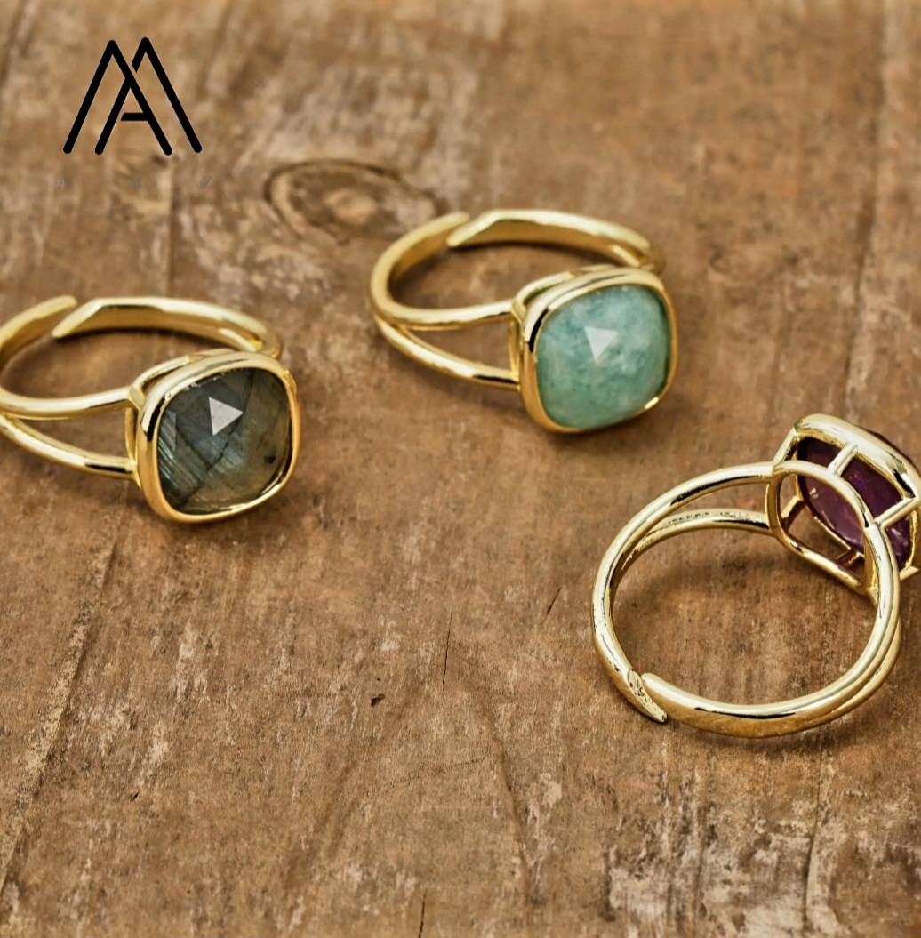 Nye MICCI Design Natural Green Strawberry Stone Ring, 18K Goldplated, one size - justerbar