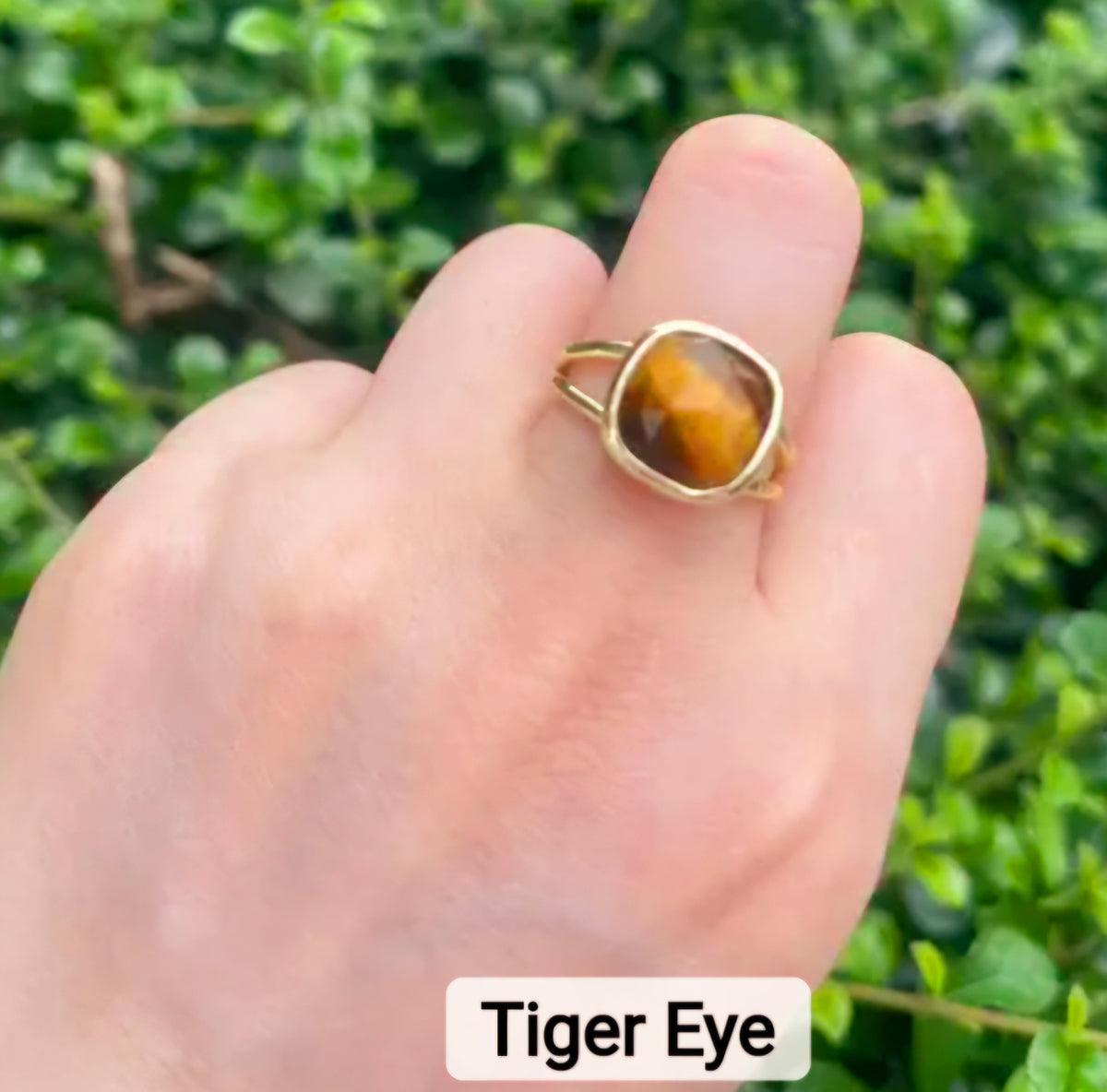 Nye MICCI Design Natural Tigereye Stone Ring, 18K Goldplated, one size - justerbar