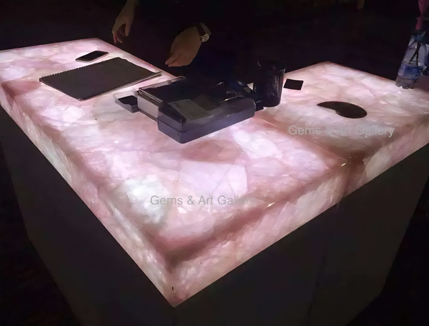 UNIQUE NATURAL STONE HOME DECOR, Rose Quartz Konsoll bordplate, 60x30cm