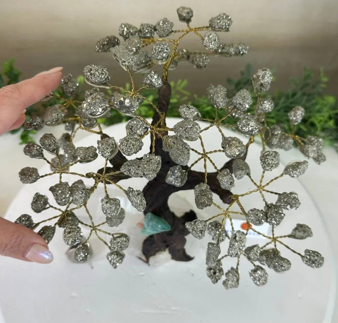 NEW / 25cm Tall Handmade Brazilian PYRITE Gemstone Tree, Quartz Base with a Crystal Parrot Bird - 120 Crystals