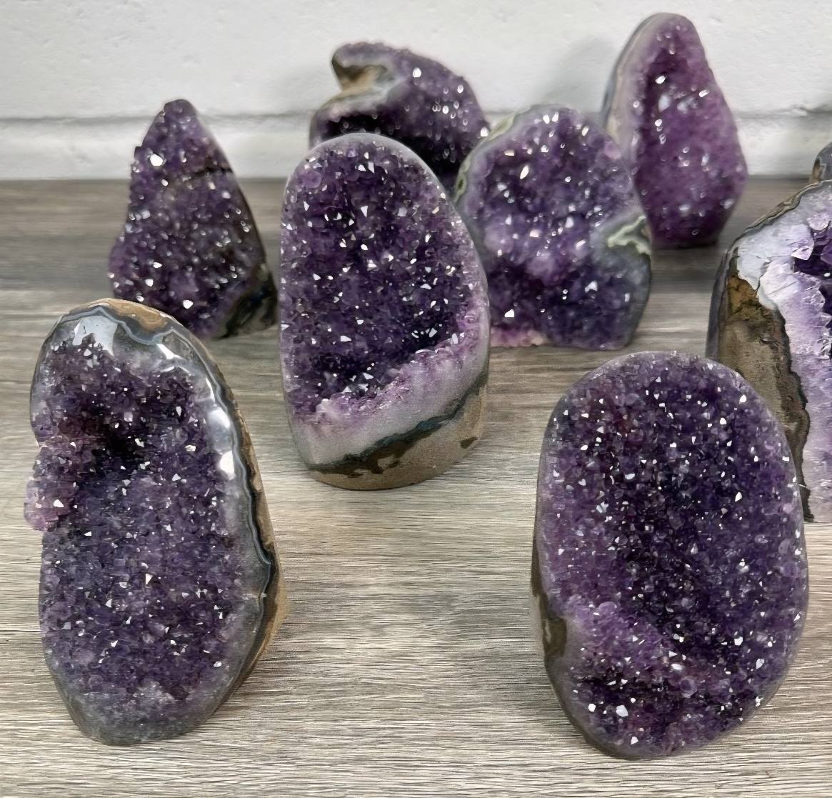 FREE BONUSPAKKE 6 v/Kjøp * Kr. 3500,- etter rabatt ( 1 stk. World Class Uruguay Amethyst Geode )