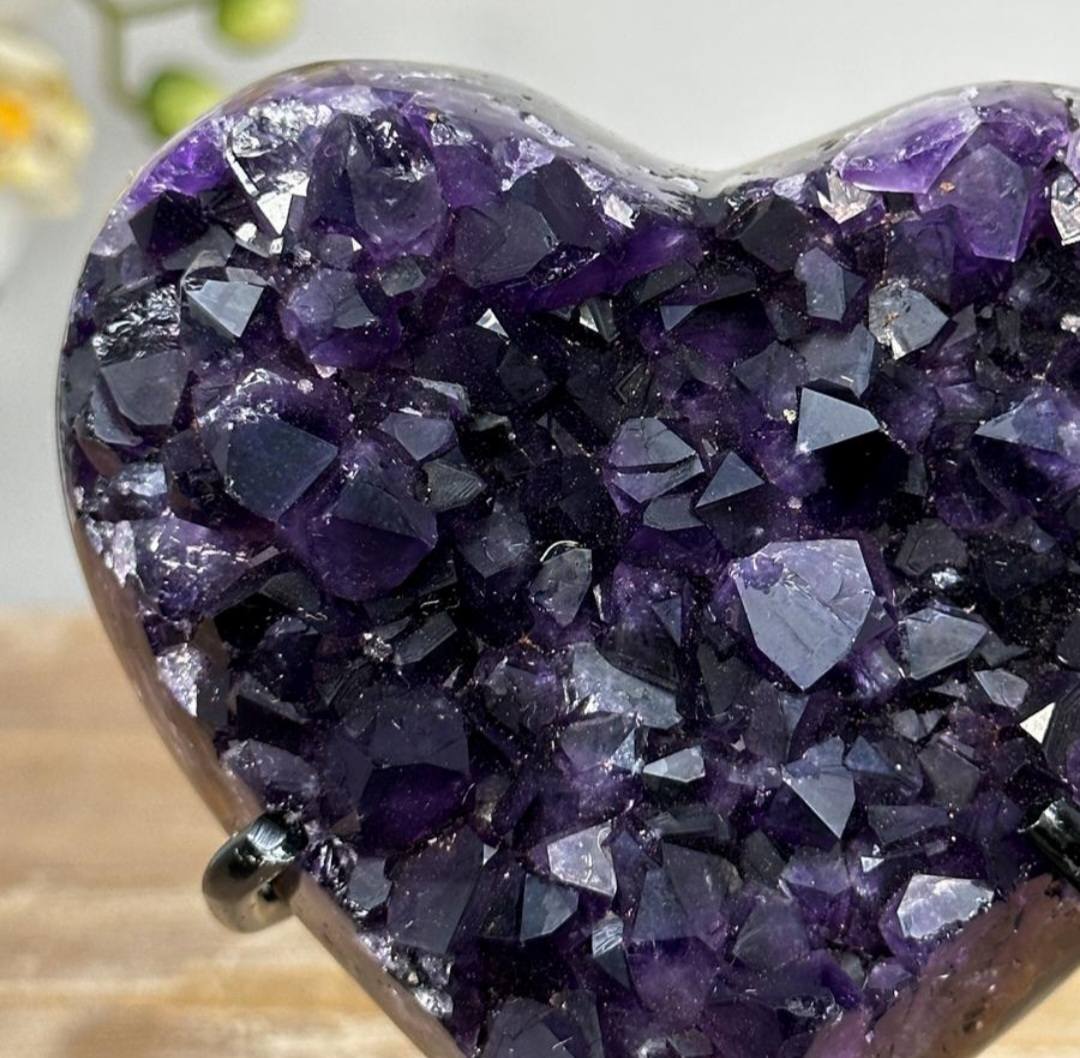 Deep Purple Uruguayan Amethyst Heart Carving - HST0238, 12.5x9cm - 650gram