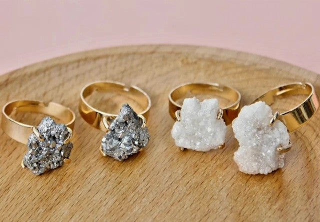 Vakker og unik Aura Cluster Quartz Ring, Rose - Gold Electroplated, justerbare